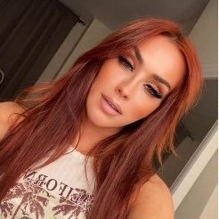 queenMela_D's profile picture. 