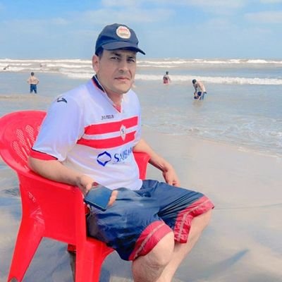 ياليت الذي بيني وبينك عامرٌ وبيني وبين العالمين خرابّ إن صح منك الود فالكُل هينٌ وكلُ الذي فوق التراب تُراب #Zamalek
#فيصلي💙#ليفربول♥#اتحادي🐅🧡#قادسيه
