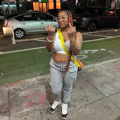 theoriginalnija's profile picture. if you knew betta you’d do betta 🤭