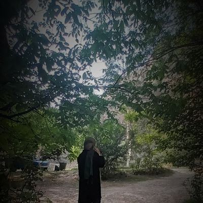 دهه هفتادیِ محصل؛
مامانِ دوتا فرشته
ادیتوری که فعالِ رسانه ست :)