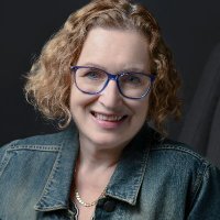 Sue Moorcroft author #UnderASummerSkye(@SueMoorcroft) 's Twitter Profile Photo