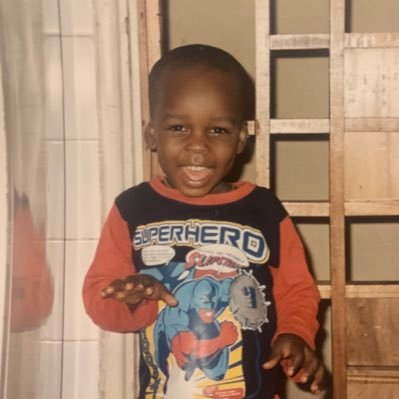 ozimaduako's profile picture. Studio Engineer || Ambivert and Weird || Cyber Engineer 🇺🇸🇳🇬