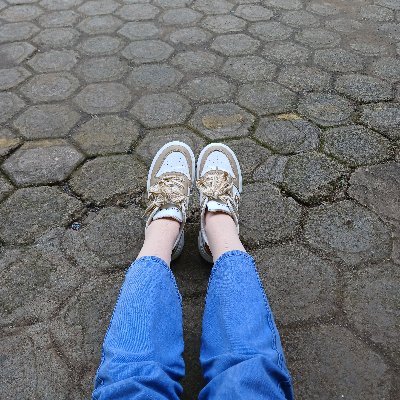 MerikaTasya's profile picture. apaan ?