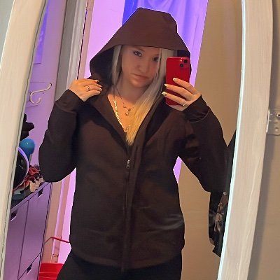 SamanthaLo15539's profile picture. 