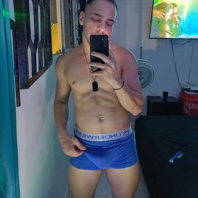 Solo contenido para mayores de edad, 🔞 Colombiano Activo 🇨🇴  con ganas de culitos golosos y aguantadores, 4:20 🔥🌿🍭🍬🤪22cm🍆💦😈