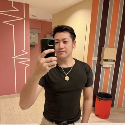 หวัดดี เราชื่อ ต้นคับ สาทร บางรัก ทักได้คับ มีครอบครัวแล้วนะคับ ถ้าไม่ติดอะไร ก้อคุยได้นะ