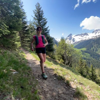 Running obsessed healthcare PR. Grammar fanatic with a love of the mountains, adventure, food, music, fashion and interior design. All opinions are my own.