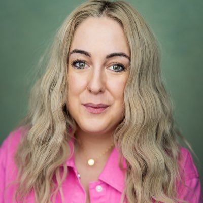 Swiss Army Knife Performer. Quirky, Offbeat Actor, Stand Up Comedian, Singer, Voice Over, Puppeteer, Dancer, Writer, Director & Nerd. Rep’d by @piptalent