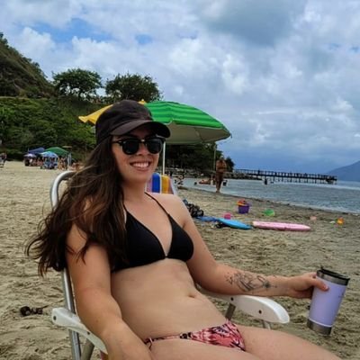 tavaresp_carool's profile picture. apenas uma universitária tentando sobreviver