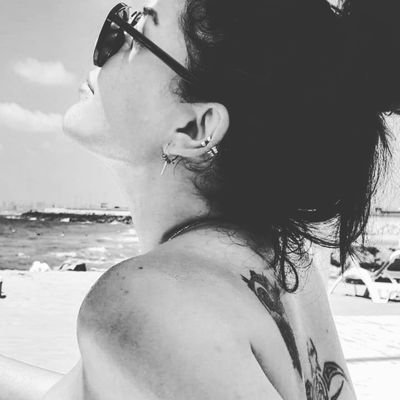 ChrissMatar's profile picture. “ Lebanese 🇱🇧 in #Erbil 🇹🇯 ”
14.07.20 🖤 | @RealMadrid ⚽️ - Professional Daydreamer 🎡 | Inked Lunatic 🐋 - MetalHead 🤘 - #INFJ | #أم_فستق 🐾