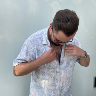 Gaming Content Creator mit 100k+ Follower 🎥 Sorare Fantasy Fußball Geek ⚽️ CEO @ScalingAgentur 📈 Alle wichtigen Links👇