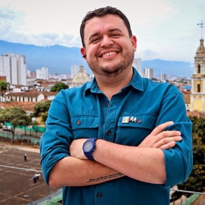 Abogado | @Uis | DDHH, Justicia, Políticas Públicas, Paz. Comprometido por las causas sociales, la transformación de imaginarios y el trabajo comunitario.