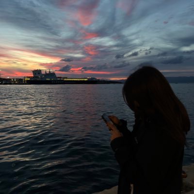 wuazzaaaapp's profile picture. touchy feely person