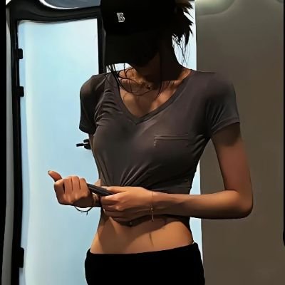 ZKong55897's profile picture. 私はいつも私のそばにいてくれる人を探しています
