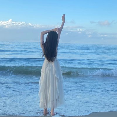 Camilab19's profile picture. 🌸 Blooming where I’m planted.