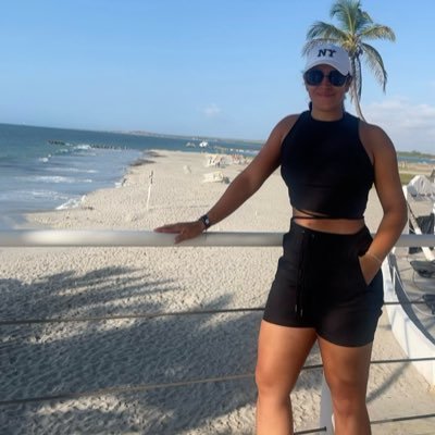 YulianaManrique's profile picture. Abogado•Contador