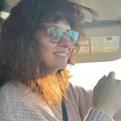 misslorabeth's profile picture. Mom, ENTP, Capricorn, Research Analyst