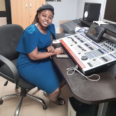 A God lover
Born Again Christina.
An Audio engineer
A videographer
CEO Glo Empire.
🇸🇱🇸🇱🇳🇬🇳🇬🌎🌏
