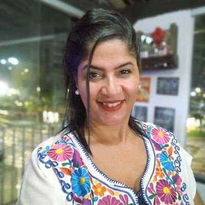 SilvanaGalvo12's profile picture. Sou uma canceriana, e como toda canceriana, sou muito família, me alegro saber que todos estejam felizes. Desejo que todes sejam
Casada com @michela_galvao 🏳️‍