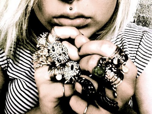 inkormilk's profile picture. I am the girl who cannot decide what she wants to be. Fashion designer. Illustrator. Journalist. Maybe everything.