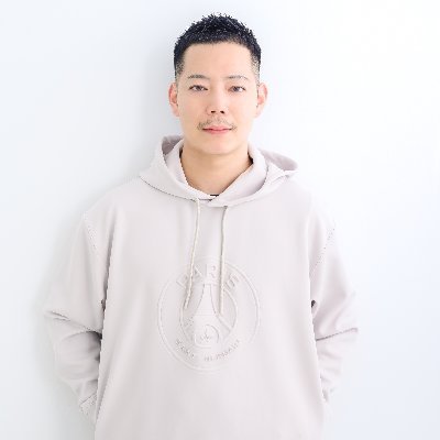 デロイトトーマツベンチャーサポート欧州リード
💼丸紅→アクセンチュア→現職
🏡日本→アメリカ→日本→フランス→コートジボワール→日本→フランス
♥欧州地域のイノベーショントレンド / 気候変動 / 日本のHIPHOP