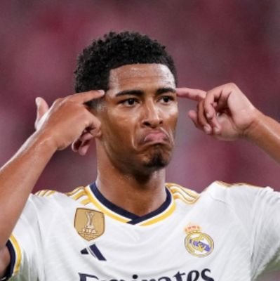 Real Madrid, CR7 Fan. 

Here to have fun and a little bit of banter. Following back all Real Madrid fans!🤍