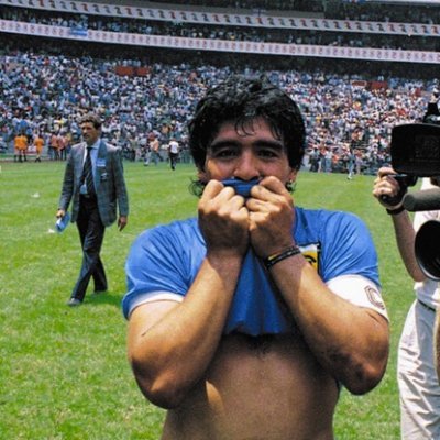 Argentino.
Liberal.
Hincha del Dibu, Messi y El Diego 🇦🇷