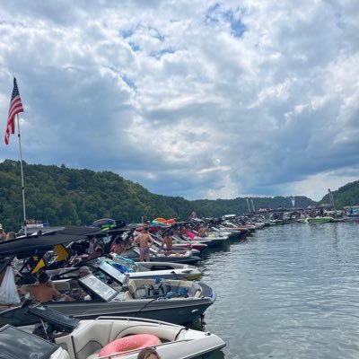 Vacation life. Lake summer and snowy winters