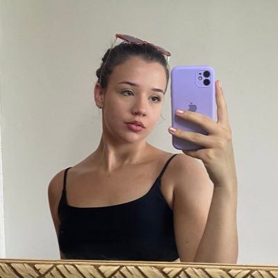 PzClara's profile picture. 2005 🩰✨