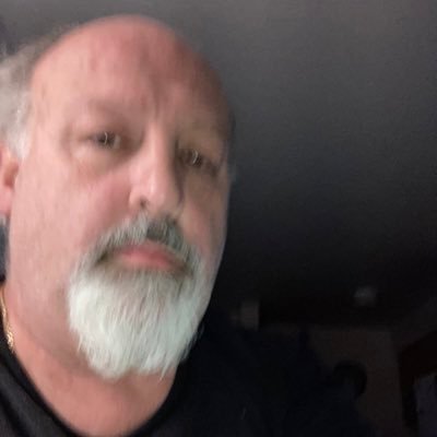 longarmcary's profile picture. 