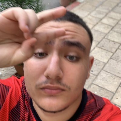 m3akbowZr's profile picture. 