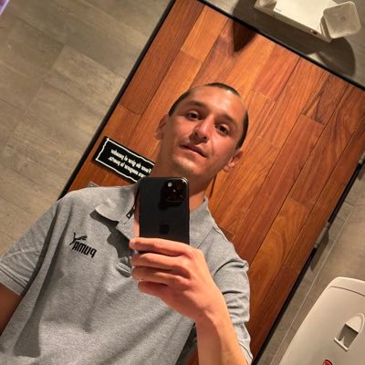 Raul_Marroquin_'s profile picture. Año nuevo, vida nueva! ✌🏼