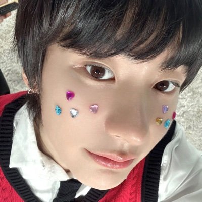 sunniesbin's profile picture. my name is anton