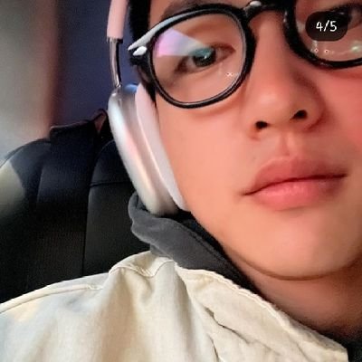 modtanoy1428's profile picture. GOT💚IGOT7
อันเก่าเข้าไม่ได้🥺
