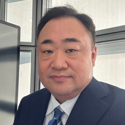 在京テレビ局でIR部長。前ニュース解説キャスター兼解説委員。報道プロデューサーや記者経験を綴った著書「情報洪水時代の歩き方」を出版。大学研究員、予備校講師など兼務も。民主主義論や広報論を研究領域としています。グルメ求めての国内外旅行が趣味。なお本発信は所属先とは無関係な私的なものです。#テレビマンの呟き