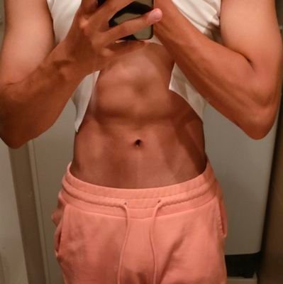 6N37jS3XlEQk3Zx's profile picture. 