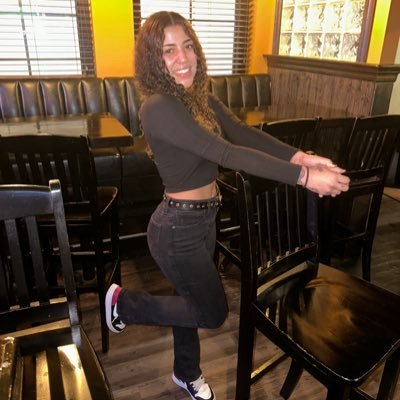 deniseb1111's profile picture. 