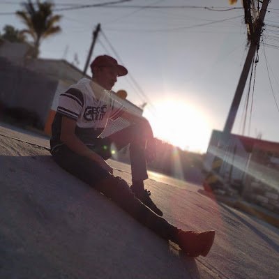 CarlosMigu2392's profile picture. 