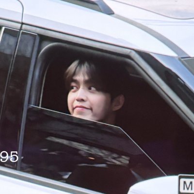 h0ngbad0ng's profile picture. bright after rain :)

pfp credits to @Aug95