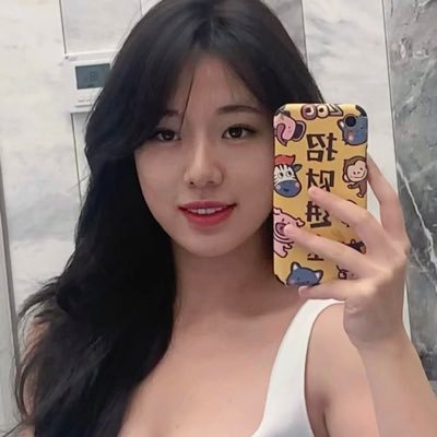 Lusi146571's profile picture. 