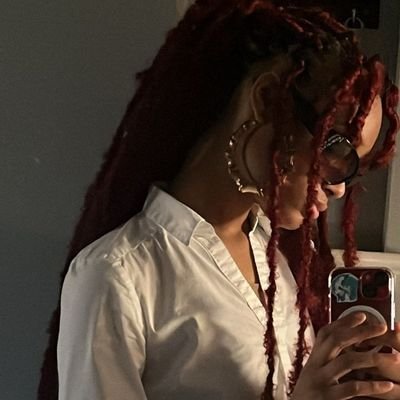 bookssilva's profile picture. ~𝕷𝖊𝖙'𝖘 𝖇𝖊 𝕷𝖎𝖑𝖎𝖙𝖍, 𝖓𝖊𝖛𝖊𝖗 𝕰𝖛𝖆~