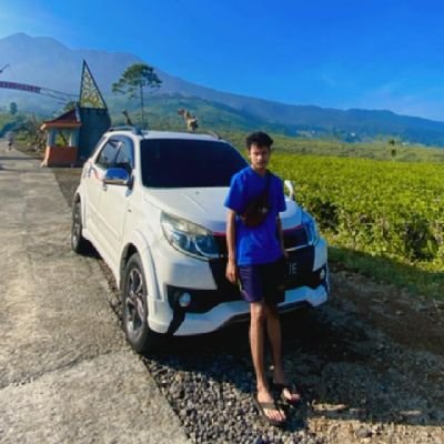 yusyacliffpragy's profile picture. 