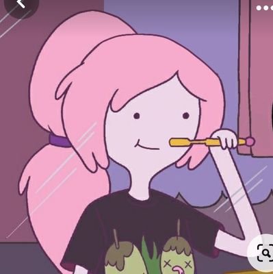 soapyisrandom's profile picture. she/her 18 :)