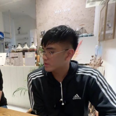 jp_sngl's profile picture. Eccedentesiast