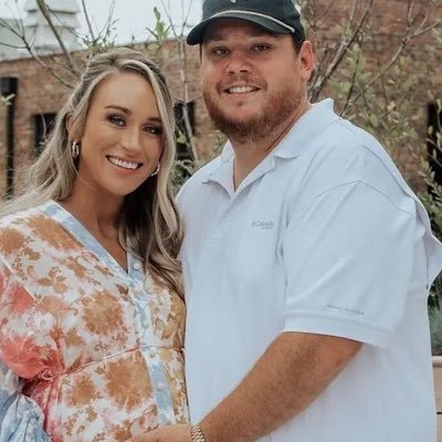 Luke Combs Spouse 💍💍❤️, One and Only official Fan page For Nicole Hocking…