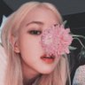 LaNoviaDeLisa__'s profile picture. Amo la poesía tanto como amo a blackpink