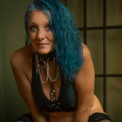 MilfCountry's profile picture. Horny little MILF and Proud Slut!! I love attention and hard dicks. Let's Play!