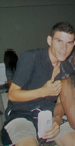 atraz do horiizonte o ventoOo sopra , e eh vc quem vem no meu pensamento..