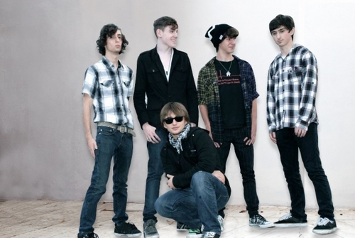 We are a Pop/Rock five piece band from Fairfield, CT! This is our official twitter page. check out our music and like us http://t.co/1K7YoD5gjQ