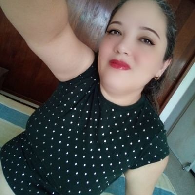 Comunicóloga y Publicista 🇲🇽💖🌻🦋
Amo el teatro, la música pop, la poesía y con todo el corazón a @vrocastroficial 💕